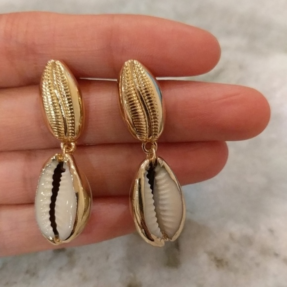 18K Gold Plated Sea Cowrie Shell Drop Earrings - Picture 2 of 7
